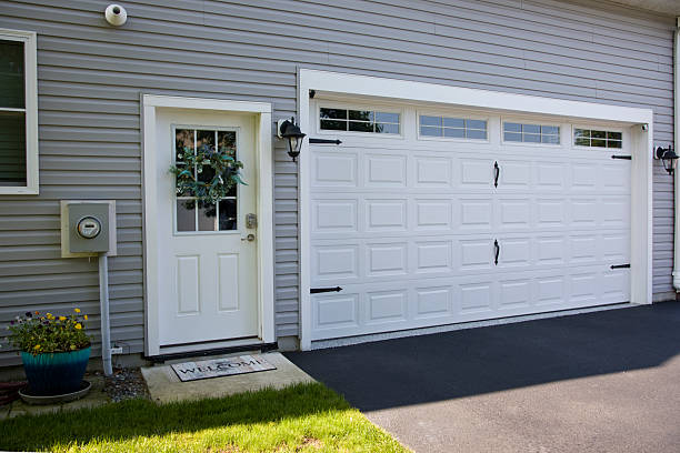 24/7 Emergency Garage Door experts in Ames, TX